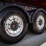 Когда надо сменить шины на колесах авто